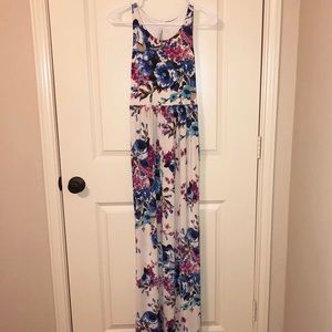 NWOT Small Bellamie floral maxi dress